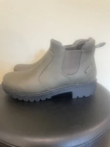 Alegria ROWEN Green Vegan Leather Lug Sole Slip Resistant Ankle Boots Size 41 - Picture 1 of 8