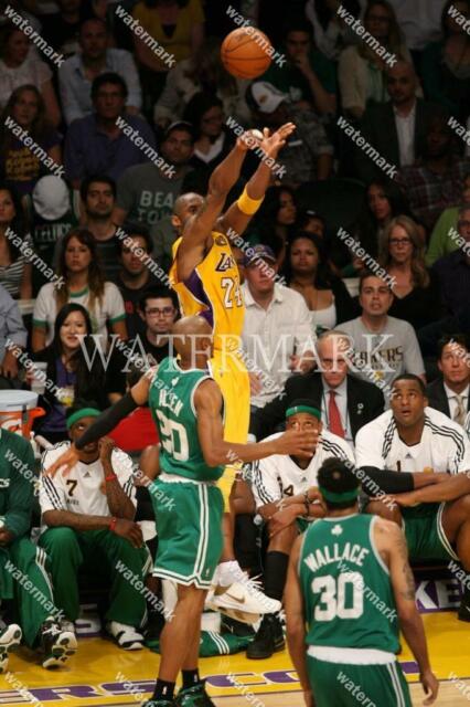 G111 Kobe Bryant LA Lakers Buzzer Beater Basketball 8x10 11x14