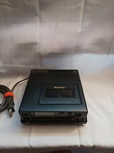 Sony Video Cassette Recorder EV-C8u VCR 8mm Video 8 + Modified Battery w/ Cable