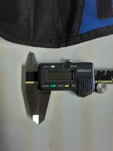 Mitutoyo Absolute Digimatic 6'' Micrometer with case - Picture 1 of 2