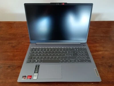 LENOVO IdeaPad Slim 3, 15,6 ", processore AMD Ryzen 5 7520U, 16 GB, 512 GB SSD - Immagine 1 di 4