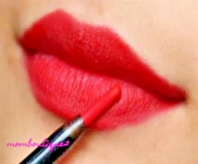 Lot of 2 Avon GLIMMERSTICKS Lip Liner TRUE RED N401 Retractable Lipstick Liner - Image 1 of 4