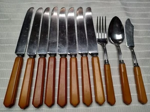 Lot Of Mcm Flatware Bakelite Catalin Plastic, Fork, Knives & Spoon - Picture 1 of 4