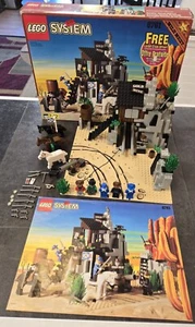 1996 LEGO 6761 BANDITS SECRET HIDEOUT COMPLETE w BOX MANUAL MINIFIGS WILDWEST - Picture 1 of 11