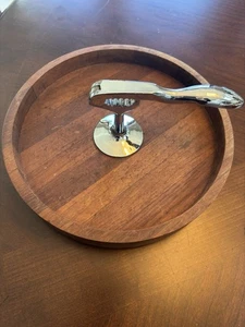 Vintage Wood Nutcracker Nut Bowl 8.5 in wide MCM VGC - Picture 1 of 4