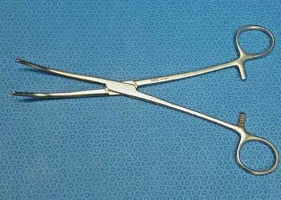 Pinzas de histerectomía de cacahuete Miltex 30-1805, dentaduras longitudinales, curvas, L: 9" Foto 1 de 4