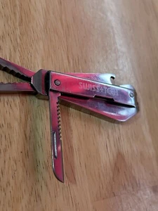 SWISS+TECH Micro Slim 9 in 1 Multi Purpose Pocket Multi Tool Keychain Pliers - Picture 1 of 6