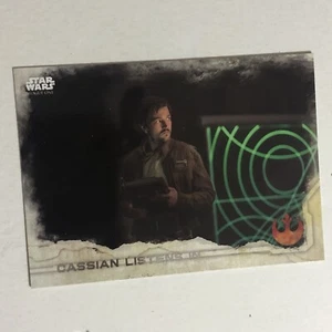 Rogue One Trading Card Star Wars #72 Cassian Listens In - Picture 1 of 2