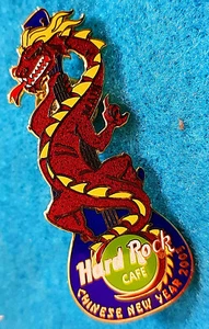 GUITARRA MAUI HAWAII AÑO NUEVO CHINO ROJO DRAGÓN AZUL 2003 Hard Rock Café PIN LE - Imagen 1 de 1