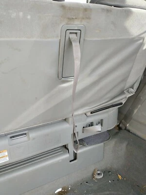 04-07 Freestar Mercury Monterey защелка для заднего сиденья ремень ручка складная - Изображение 1 из 4