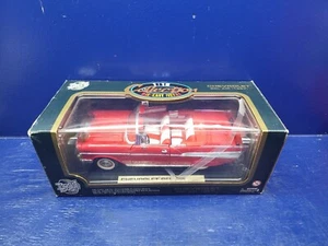 Road Tough 1:18 1957 Chevrolet Bel Air Convertible Red Diecast - Picture 1 of 3