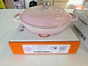 Le Creuset 26Cm Rosa In Ghisa Smaltata Pentola Per Zuppa - Picture 1 of 1