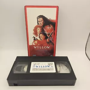 WILLOW VHS Vintage RARE 1988 George Lucas Val Kilmer Fantasy Science Fiction - Picture 1 of 2