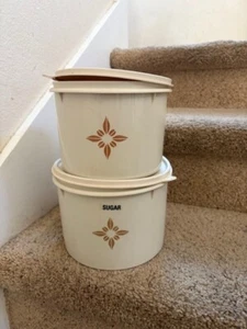 Vintage Tupperware Almond Starburst Set of 2 Canisters Sugar Flour 265 264 - Picture 1 of 1