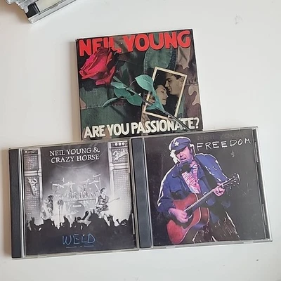 Lot of 3 Neil Young CDs  Freedom Are You Passionate Weld (Disc 2) Look  Foto 1 de 4