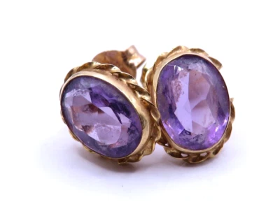 BEAUTIFUL PAIR of 14k YELLOW GOLD EARRINGS w 2 ROUND AMETHYST STONES (1.70ct) * - Image 1 of 4