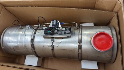 3875651C92 Complete NEW DPF Assembly With Filter 2606157C91 & DOC 2604039C91 - Image 1 of 4