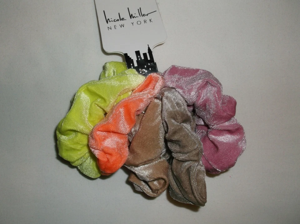 Nicole Miller 5pk Terciopelo Scrunchies Lima/Naranja/Tostado/Moca/Rosa Nuevo con Etiquetas Años 80 Kawaii Foto 1 de 1