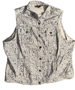 AvenueDenim women's plus blue floral print, metal snaps Denim Vest size 26/28 - Picture 1 of 3