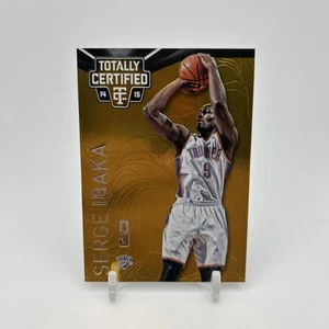 Serge Ibaka 2014-15 Totally Certified #106 Platinum Gold Parallel /10 Thunder - Bild 1 von 2
