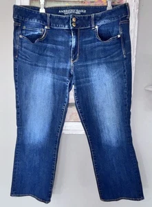 American Eagle Jeans Women's Sz 18 Regular Blue Artist Crop Super Stretch - Picture 1 of 7
