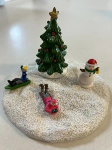 Scentsy “Snow Day” Vignette 3” Snow Base, Tree, Sledders & Snow Man Rare! - Picture 1 of 9