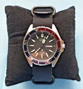 CITIZEN VINTAGE DIVER PROMASTER 200m QUARTZ WATCH - JAPAN MADE - 5502-F50344 - Picture 1 of 12