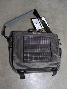 eclipse solar gear mb300444 solar messenger bag NEW NWT - Picture 1 of 5