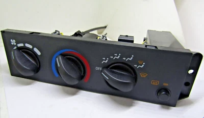 16242851 INTERRUPTOR DESCONGELACIÓN TRASERO PANEL CONTROL CALEFACCIÓN CHEVROLET 97 99 CAVALIER Foto 1 de 4