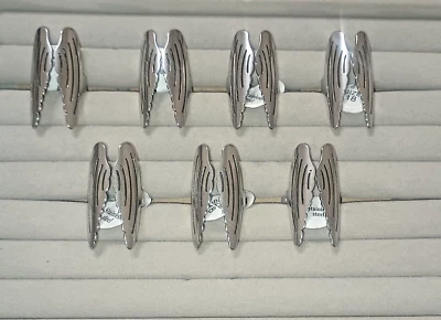 Anillo/Ala de Ángel Anillo Geométrico Hueco Anillos de Acero Inoxidable Hombres o Mujeres Talla 7 Foto 1 de 4