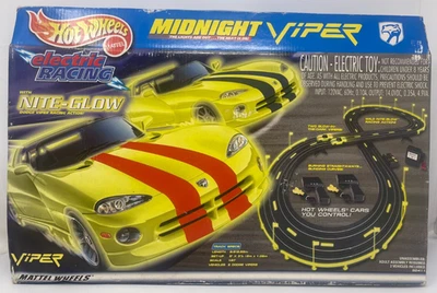 Hot Wheels Midnight Viper w/ Nite-Glow Electric Racing 2000 Factory Sealed - Image 1 of 4