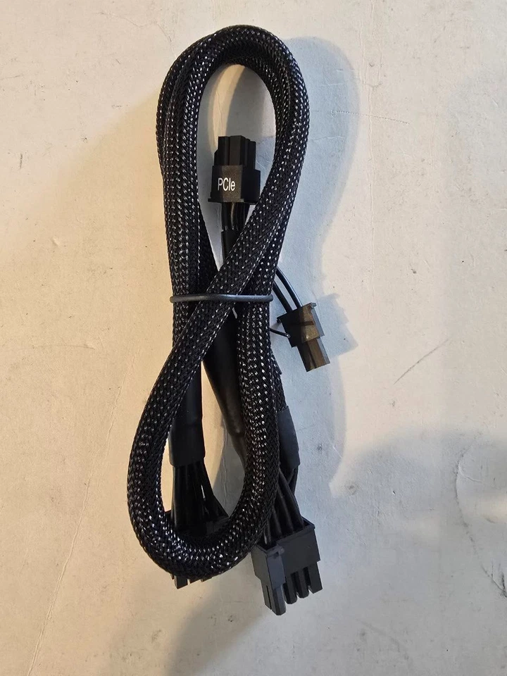 CORSAIR 8 PIN TO 2x 8 pin (6+2PIN)  PCIE VGA  POWER Cable - SF/TXM/HX/CM/RM/AXI - Image 1 of 1