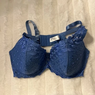 Sujetador Delta Burke 40 D de encaje azul con copas moldeadas y aros Foto 1 de 4