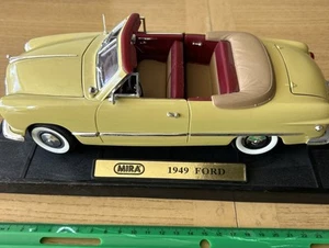 Auto d'epoca Mira scala 1:18 pressofusa 1949 Ford Cabrio - Foto 1 di 7