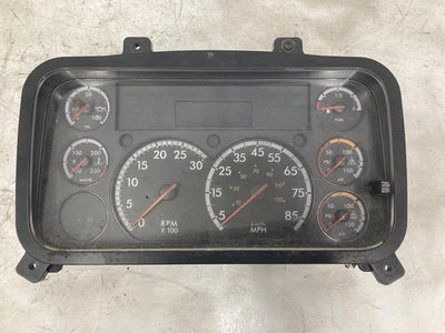 2002-2011 Freightliner M2 106 Speedometer Instrument Cluster - Used Foto 1 de 4