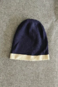 WARME LEICHTE STRICK MÜTZE VON ESPRIT DUNKELBLAU MIT BEIGE - Bild 1 von 1