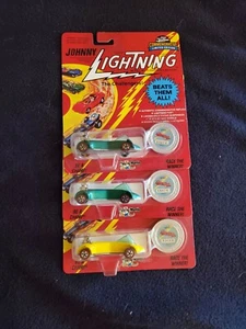 3 JOHNNY LIGHTNING COMMEMORATIVE LIMITED EDITION  WASP (1) YELLOW (2) GREEN - Bild 1 von 6