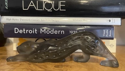 LALIQUE FRANCE CRYSTAL SMALL ZEILA GREY PANTHER SCULPTURE MINT - Image 1 of 4