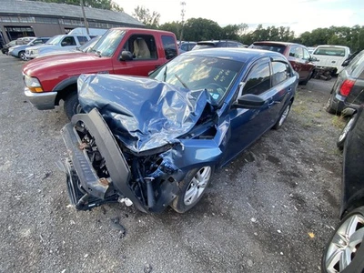 Used Rear Left Door Window Regulator Rear fits: 2015 Volkswagen Jetta Sdn electr - Image 1 of 4