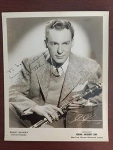WOODY HERMAN SIGNIERT VINTAGE JAMES J. KRIEGSMANN FOTO, BIG BANDS, KLARINETTIST - Bild 1 von 1