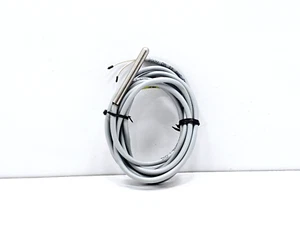 A99BB-200 TEMPERATURE SENSOR JOHNSON CONTROLS WITH 2M CABLE - Picture 1 of 4
