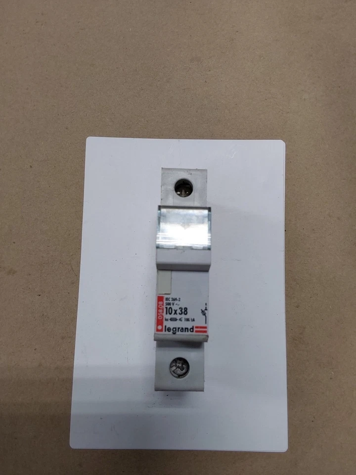 Portafusibles Legrand 05818 500V 1P Plus N Riel DIN 10x38 mm Portafusibles IEC269-2 Foto 1 de 3