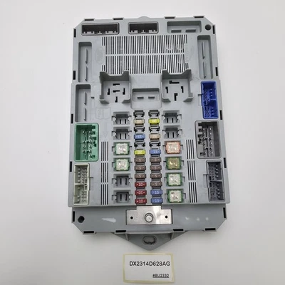 Задняя распределительная коробка (RJB) 2013-2015 Jaguar XF DX2314D628AG - Изображение 1 из 4