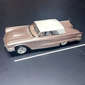 Sehr schön! 1960 Ford Thunderbird weiß Hardtop Maßstab 1:25 Händler Promo Auto - Bild 1 von 6