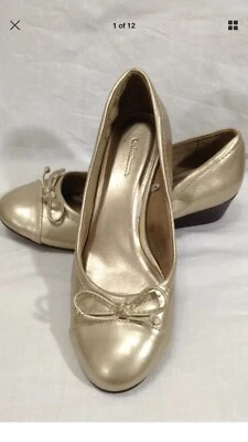 Croft & Barrow 7 M Ballet Arco Cuñas Dorado Tacón de Cuña Zapato Informal Suelas de Goma Foto 1 de 4