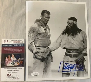 Foto firmada por Michael Pate de John Wayne Gunsmoke The Rifleman Batman 66 con certificado de autenticidad JSA - Imagen 1 de 4