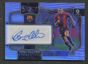2022-23 Panini Select La Liga Ronaldo Pitchside Signatures Auto Silver Prizm - Imagen 1 de 2