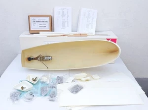 Krick 1:24 28005 Bausatz Baukasten Loyal Tender Flottentender - OVP - Picture 1 of 24