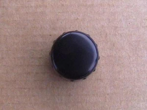 2002 Kia Sedona Factory CD/Cassette Radio (Volume/Sel) Control Knob (GC) - Picture 1 of 1