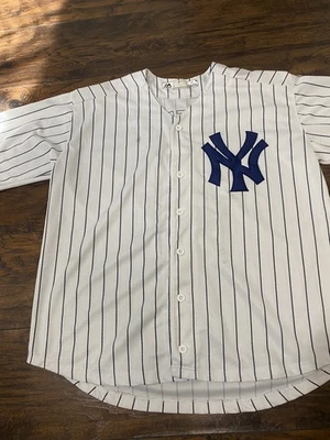 Majestic New York Yankees #2 Derek Jeter baseball pinstripe Jersey Mens adult L - Image 1 of 4